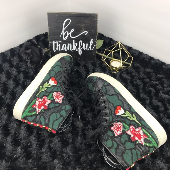 Steve Madden Embroidered Sneakers - Picture 5 of 15